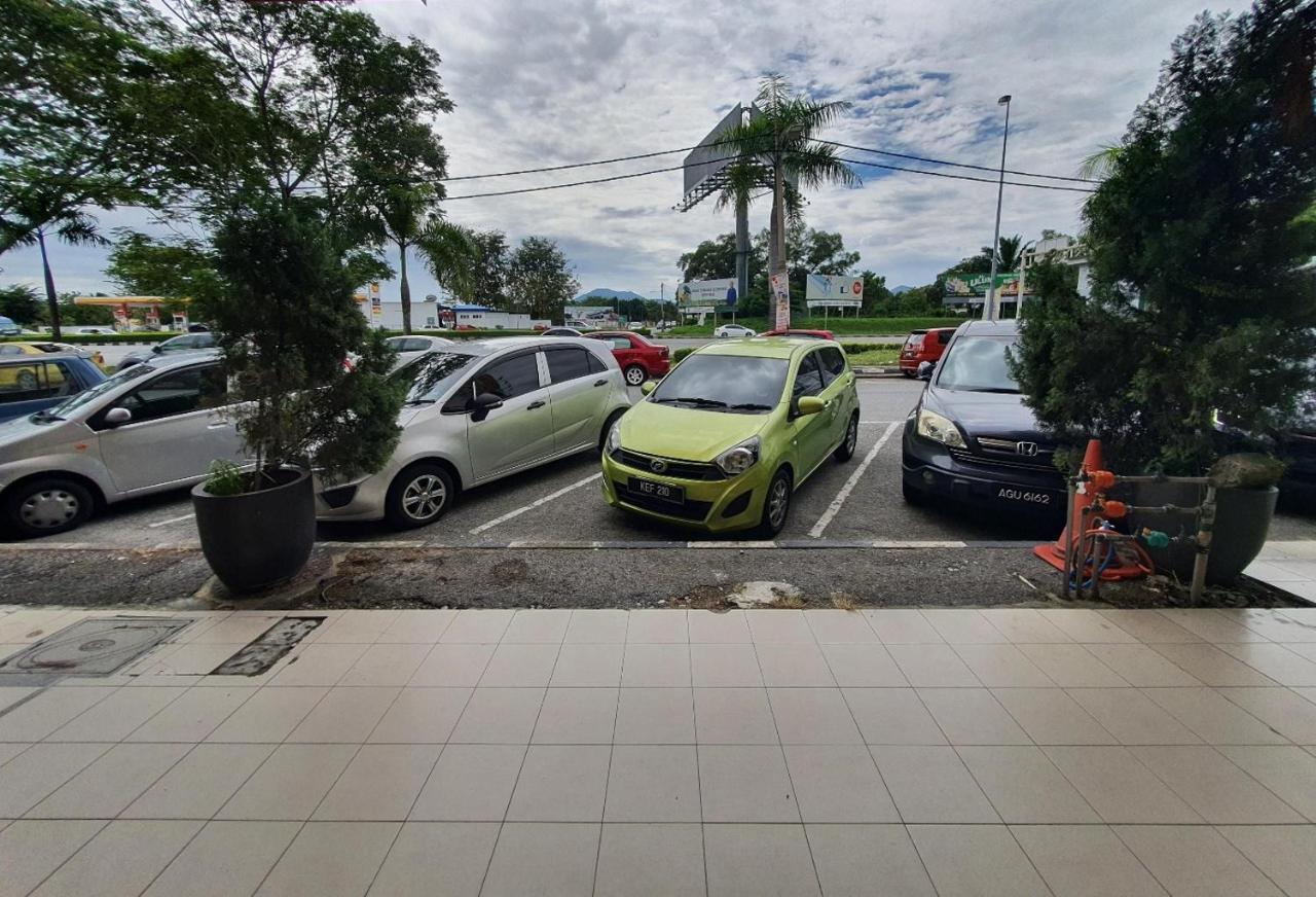 Highway Budget Hotel อิโปห์ ภายนอก รูปภาพ